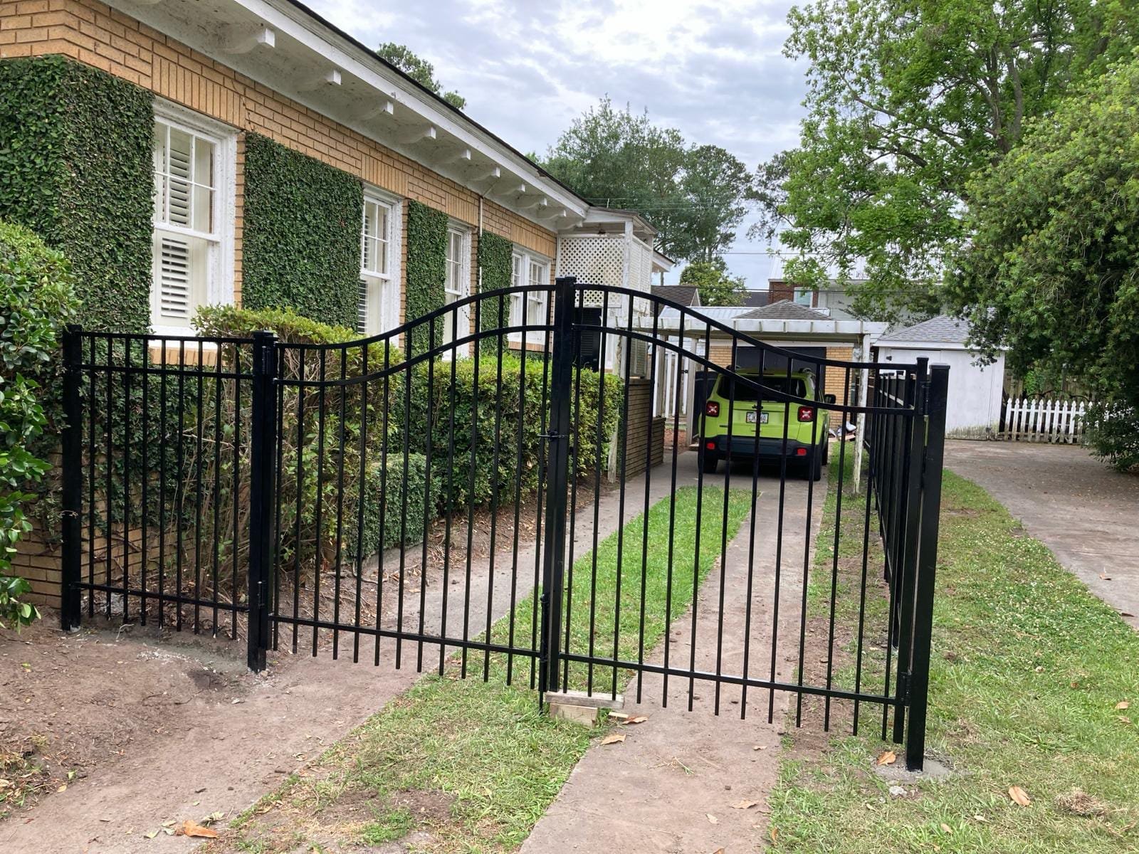 Basic Safe Fencing About Us | Safe Fencing and Decks